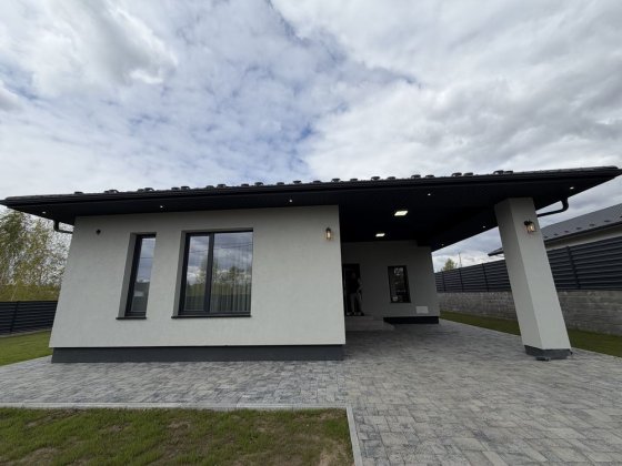 Продам топовий 4к будинок в класній локації Рівне