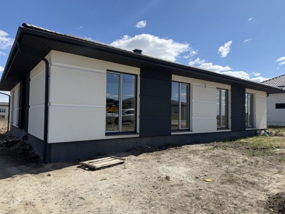 Продам 3-кімнатний Двоян з Газом на масиві Макарова ( Райдужний ) Рівне