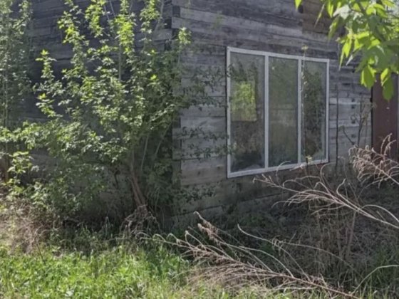 Продам земельну ділянку з будинком Чернівці