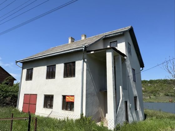 Будинок, м. Заставна ,202м2, після будівництва,2 поверхи Черновцы
