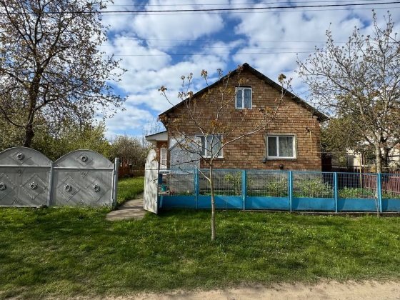 Продаж будинку, Роша з ділянкою 10 сотих Чернівці