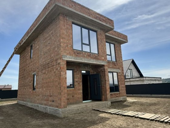 Продається новозбудований будинок Садгора, вул. Лук’яновича Чернівці