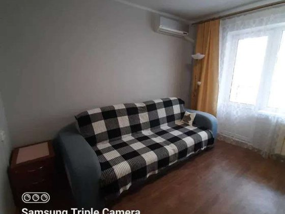 Продаж 1-к квартири вул. Милославська 17а