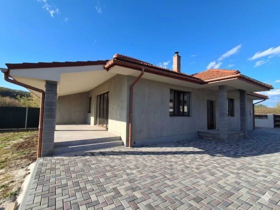 Продаж будинку в передмісті Ужгорода