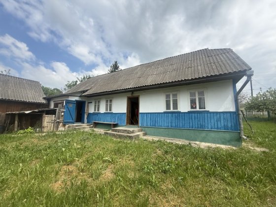 Продаж будинку, ділянка 25 соток, біля Чернівців Чернівці