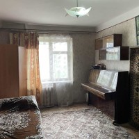 Продам 3 кімнатну квартиру 72м2, вул. Березняківська 24, біля озера Тельбін, неподалік метро Лівобер Киев