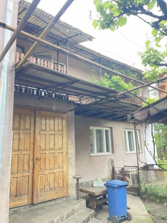 Будинок 5 к в Ужгороді. - фото 1