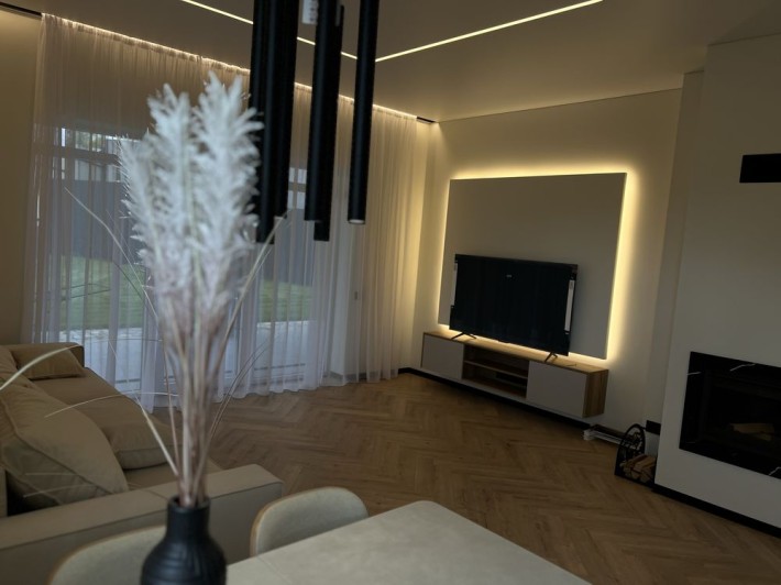Продаж будинку з ремонтом - фото 1