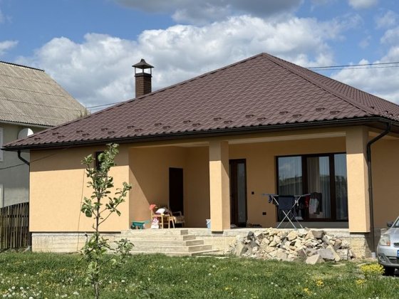 Продаж по держпрограмам, є-оселя. Обмін. Новенький будинок у передмісті.