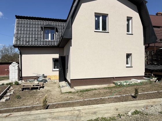Продаж 3-х кімнатної частини будинку, по вул. Руська 151А. Чернівці