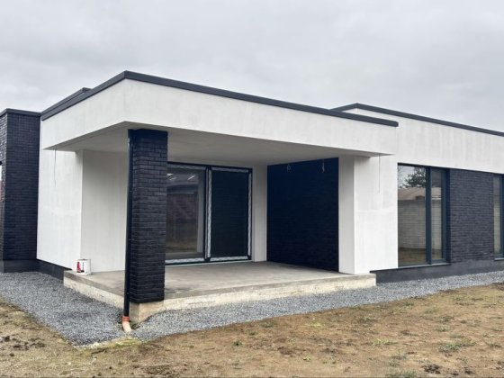 Продам будинок елітний район міста Ровно