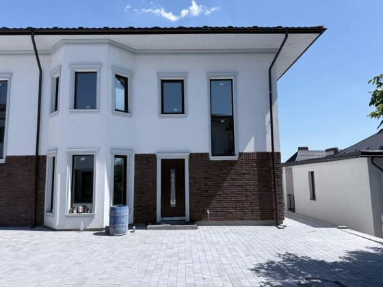 Таунхаус, вул. Коцюбинського(початок)+готовий проєкт Чернівці