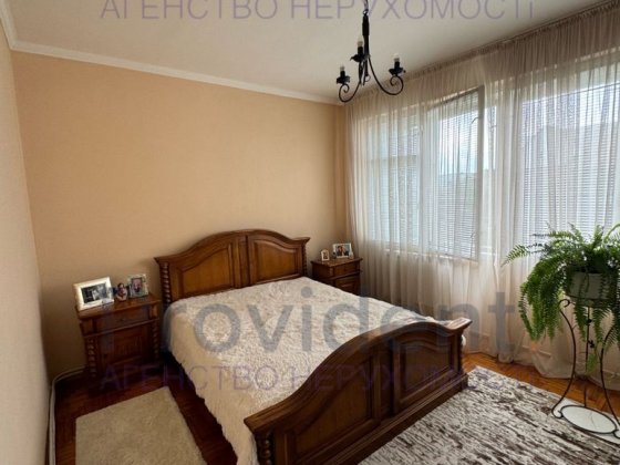 Продаж будинку поруч з центром|270м2