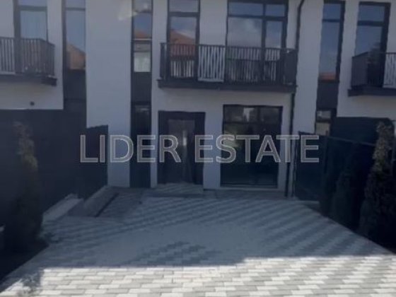 Продам 2-поверховий таунхаус, р-н Червениц