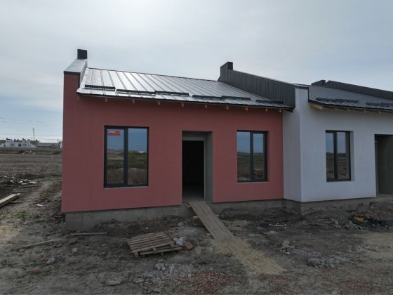 Продам котедж з міськими мережами Ровно