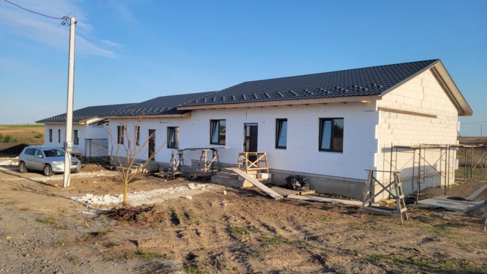 Будинок біля Рівного, 3 кімнати, комунікації, масив Київський - фото 1
