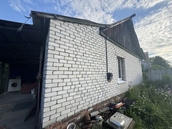 Частина Будинку р-н Бойова  окремий двір Чернигов