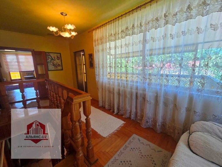 Гарний будинок з гаражем на 2 авто в р-ні ТЦ Білочка - фото 1