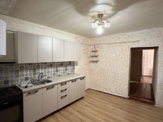 Продаж  частини будинку в центрі міста Чернигов
