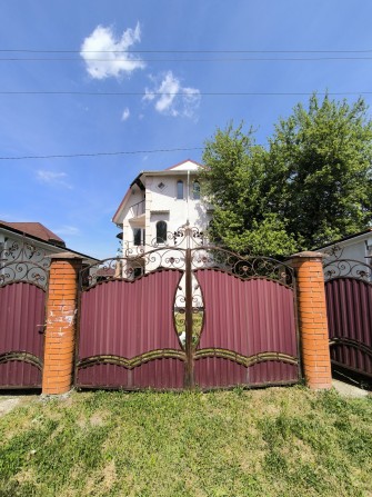 Продається  просторий будинок на Роші - фото 1