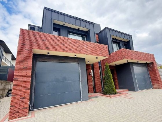 Продаж дуплексу на вулиці Коцюбинського Чернівці
