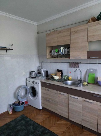 Сертіфікати ! Продам ДВА будинки 162 м² та 72 м² на діл. 0,10 га, вул. Хотинська - фото 1