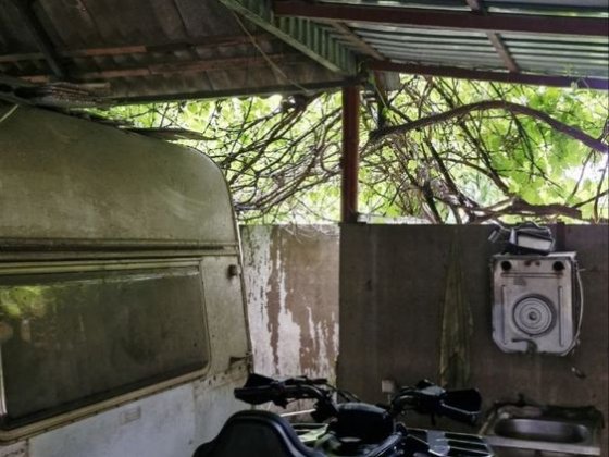 Продаж облаштованого місця на 1-му причалі — з житловим трейлером! Черкаси