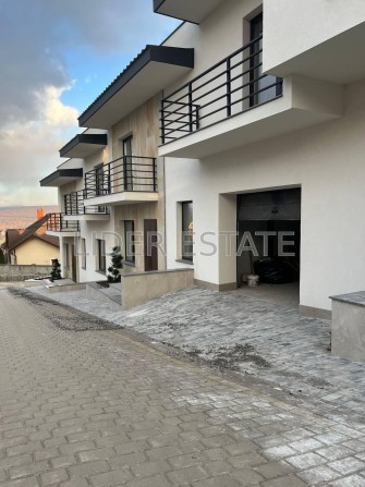 Продам 2-поверховий таунхаус, підходить під Є-оселю  та сертифікати - фото 1