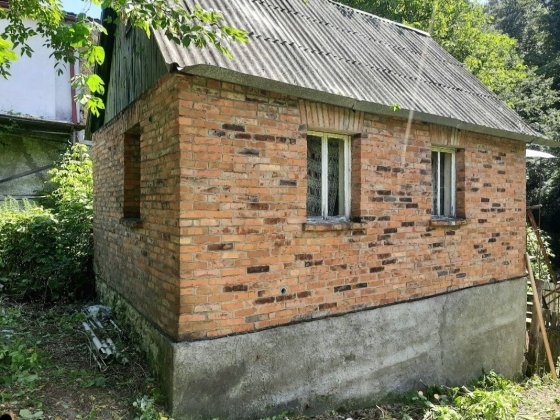 Дом дачний будинок земельна ділянка поруч ліс та озеро