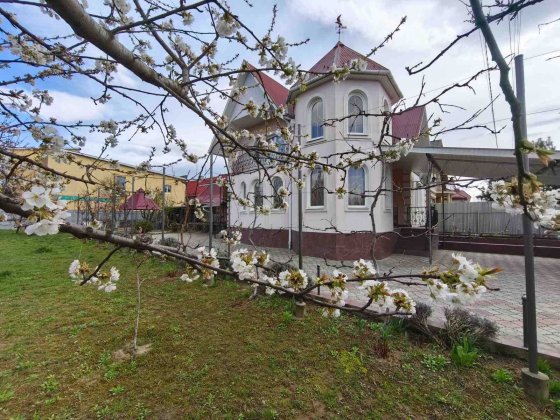 Продається сучасний будинок, вул. О. Блистіва Код: 9135