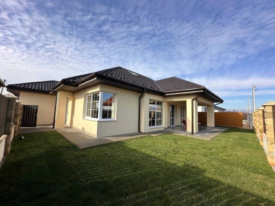 Продаж сучасного будинку американка 130м2 з гаражем і терасою |
