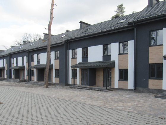 Продам таунхаус вул. Дахнівська р-н Соснівки ЖК "біля Соснового Бору" Черкассы