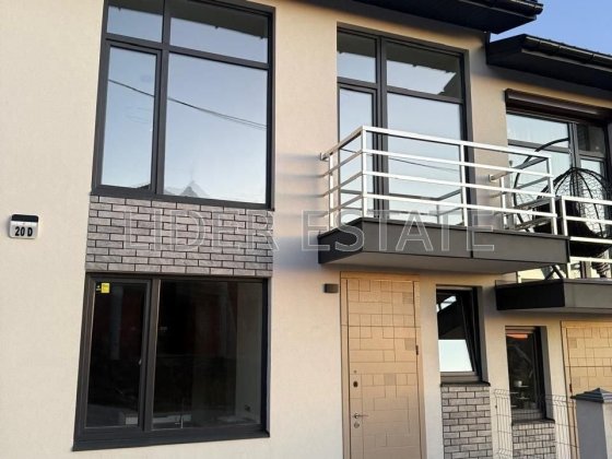 Продаж таунхауса 2 кімн., 79 м², Ужгород