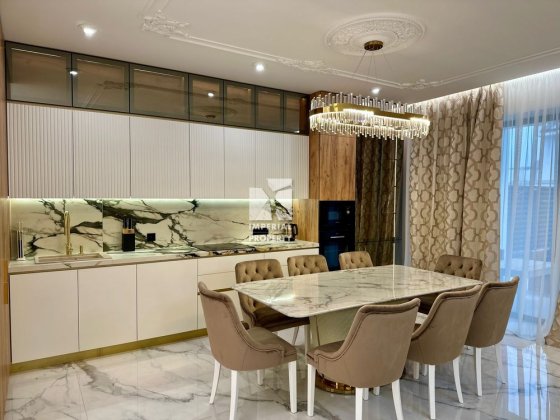 Продаж котеджа (таунхауса) в клубному містечку «SHERWOOD». Ужгород