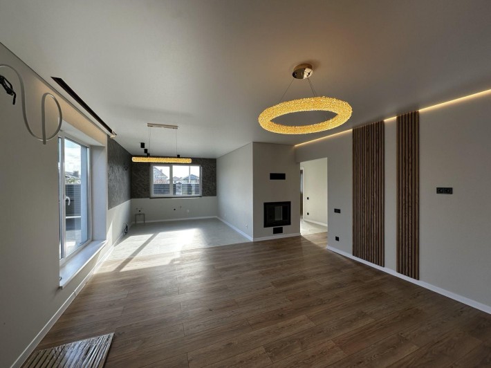 Продаж 3 кімнатної американки на Таблі 2, 140 м2 - фото 1