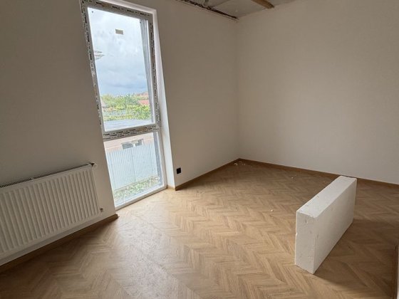 Продаж котеджа з ремонтом