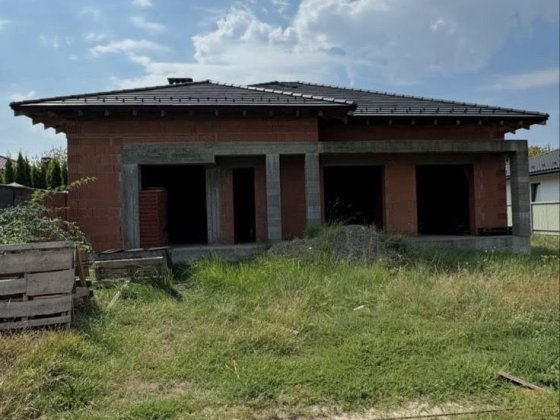 Продаж будинку на червениці вул. Кримська