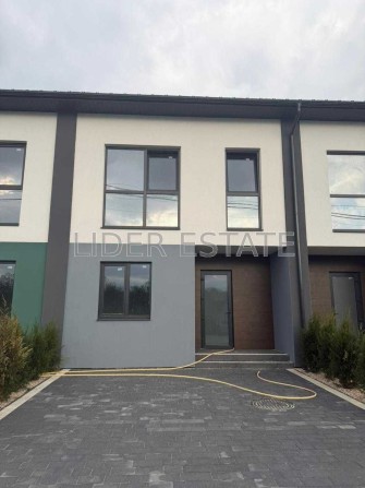 Продаж таунхауса в Ужгороді: 4 кімнати, 124.5 м², 2 сотки - фото 1