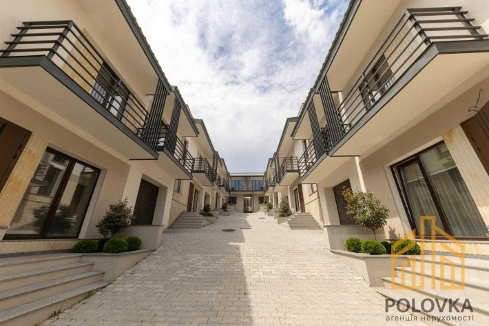 Продаж 3-поверхового таунхаусу, Центр - фото 1
