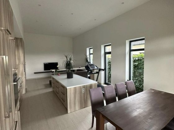 Продаж сучасного будинку 200 м² | престижний район | дизайнерський ремонт