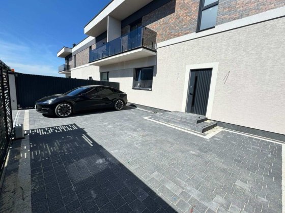 Продаж таунхаусу у котеджному містечку New Village