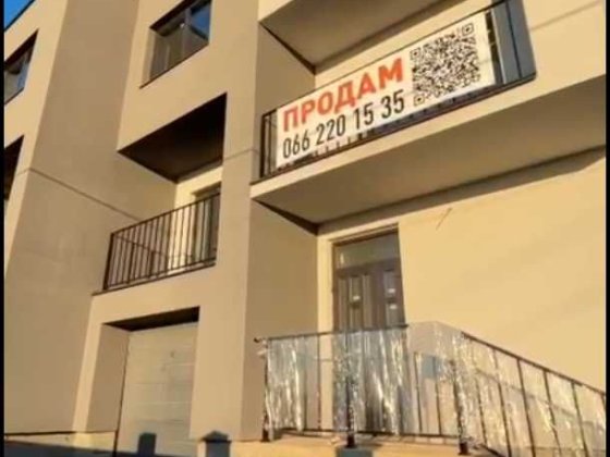 Будинок в котеджному комплексі в м. Ужгород