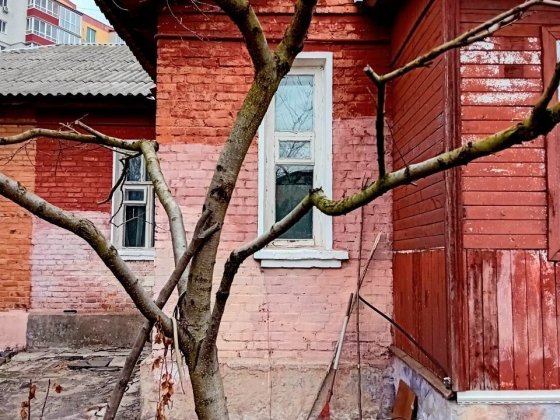 Частина будинку,три кімнати! Чернигов