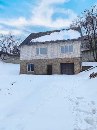 Продам видовий будинок в центра міста з великою присадибною ділянкою - фото 1