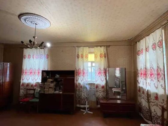 Продам Перспективный дом в Таромском 10 соток земли