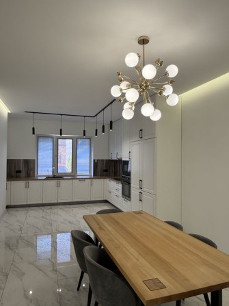 Продаж котеджу New Village, топ ціна - фото 1