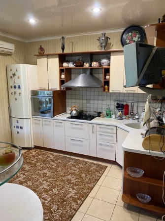 Продам добротний 2-поверховий будинок у Березанівці - фото 1