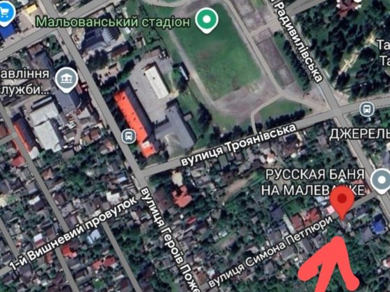 Продаж  великої  земельної ділянки 14 сот та будинку під реконструкцію Житомир