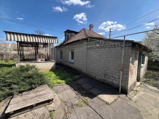 Продаж будинку+8соток приватизованої землі+літня кухня. Запоріжжя ліве Запорожье