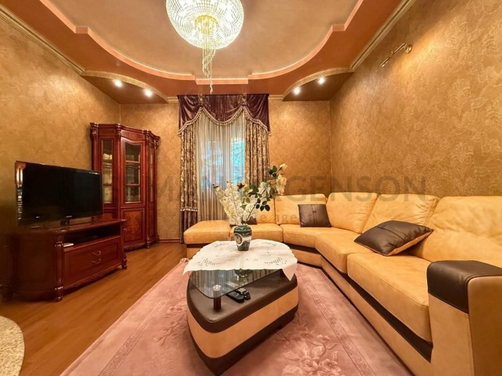 Продаж будинку 150 м.кв / 8 соток / Ужгород, Центр - фото 1